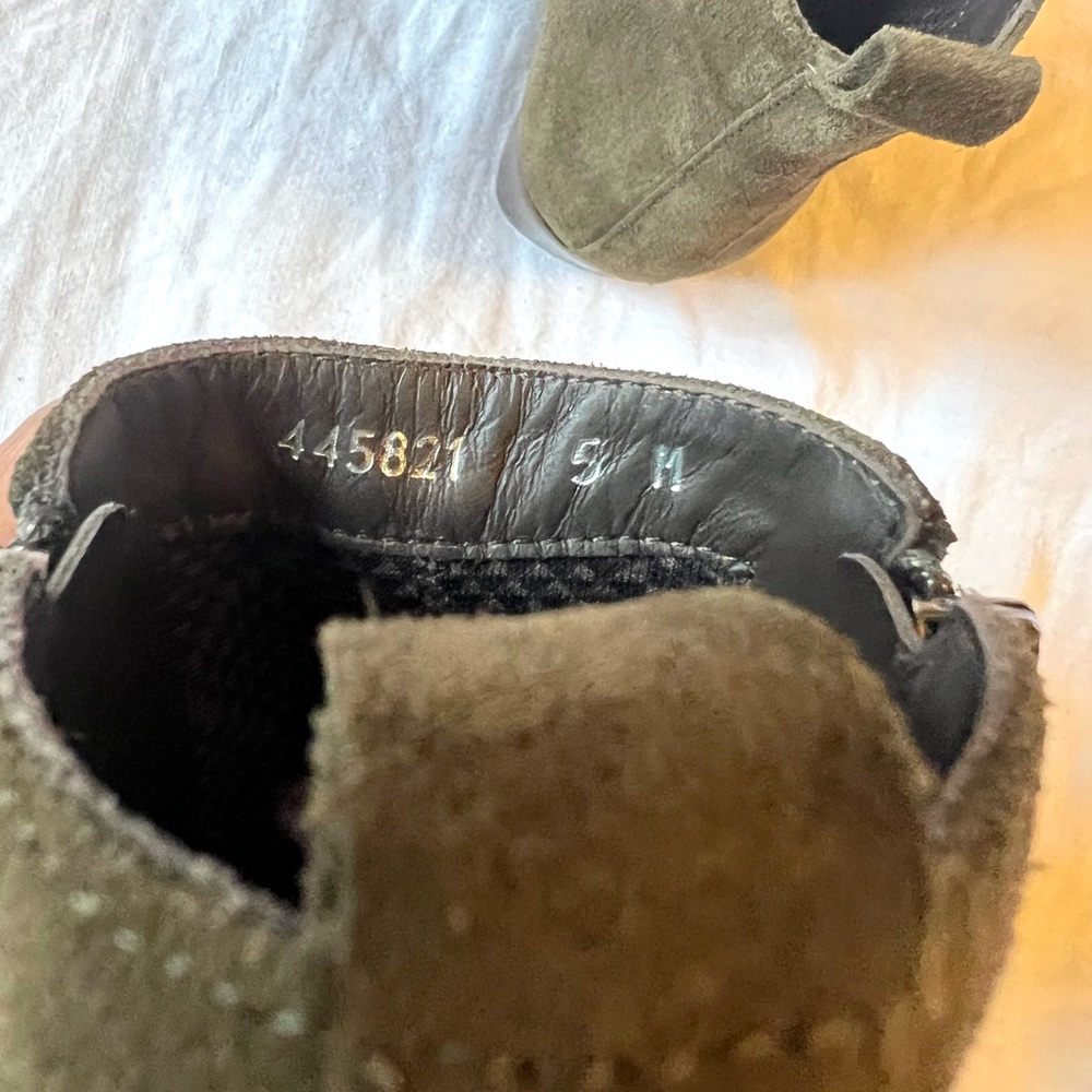 NEW AQUATALIA FANTINA OLIVE GREEN SUEDE ANKLE BOOTIE. - Picture 5 of 11
